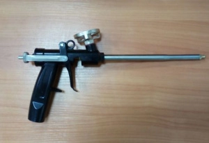 Пистолет д/пены силумин черная ручка (уп.2/40шт.)